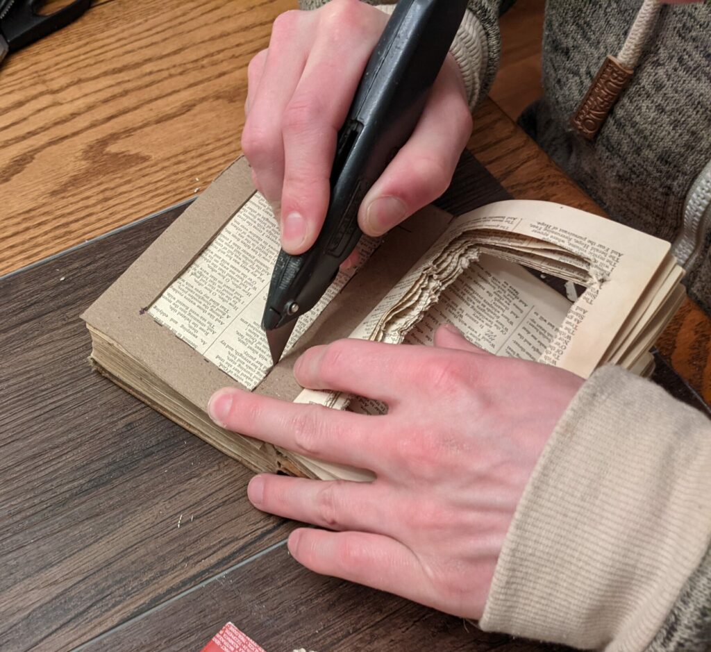 Cutting the DnD Dice Box